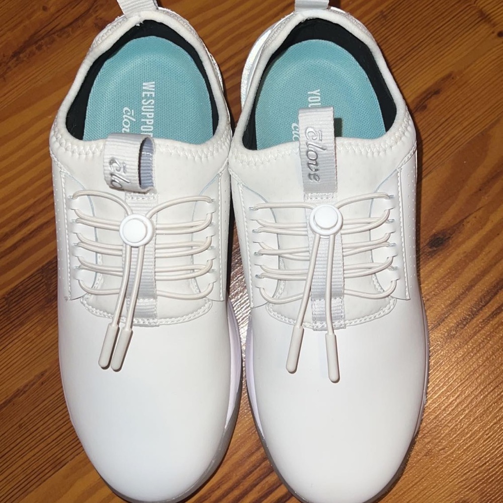 Clove Nursing Shoes